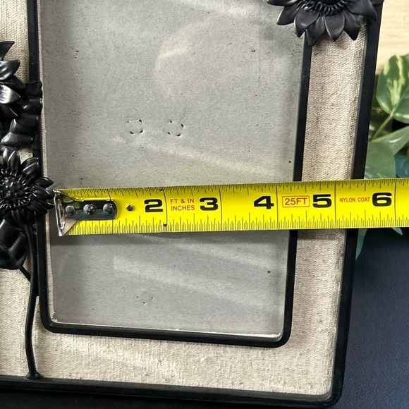 5x7 Sunflower Frame Croft and Barrow Metal Sunflowers Burlap‎ Inset Black Trim - Picture 5 of 12
